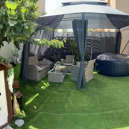 Avec Jacuzzi Y Piscina Каркассонн