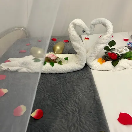 Проживання в сім'ї Avec Jacuzzi Y Piscina Каркассонн