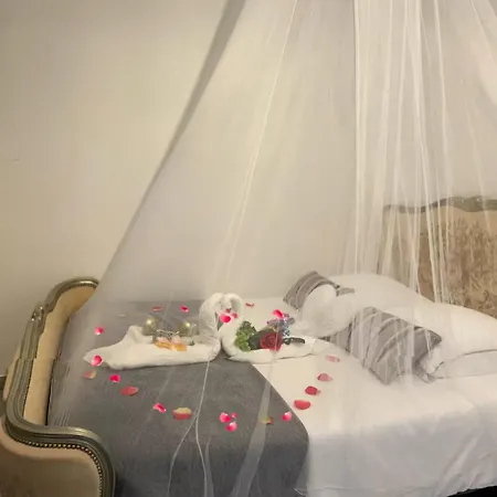 Privatunterkunft Avec Jacuzzi Y Piscina