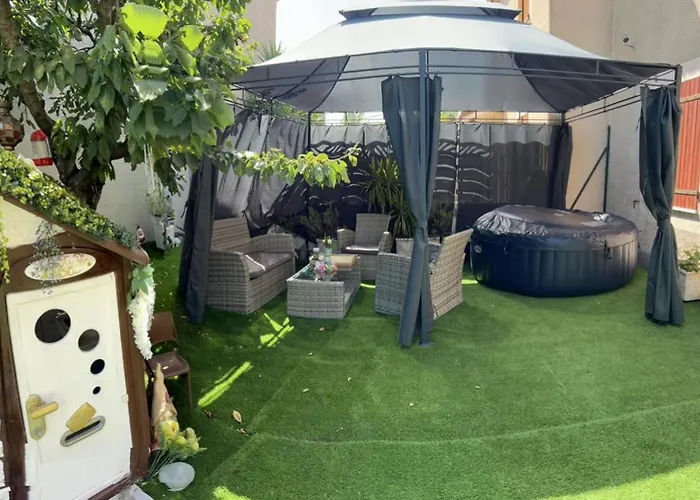 Avec Jacuzzi Y Piscina Каркассон