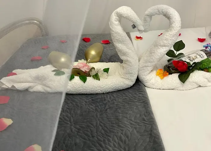 Avec Jacuzzi Y Piscina